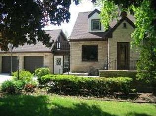 111 Davis St, Stockbridge, WI 53088