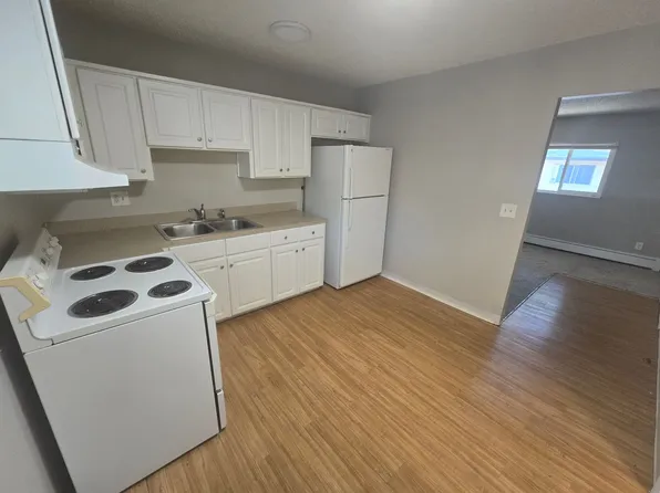 2915 Sage St APT 2, Colorado Springs, CO 80907