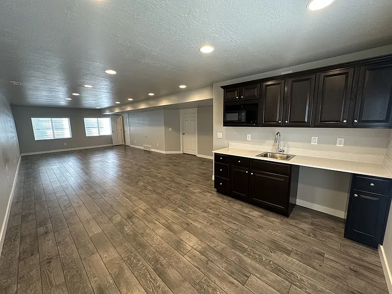 3321 W 1690 N — Photo 22
