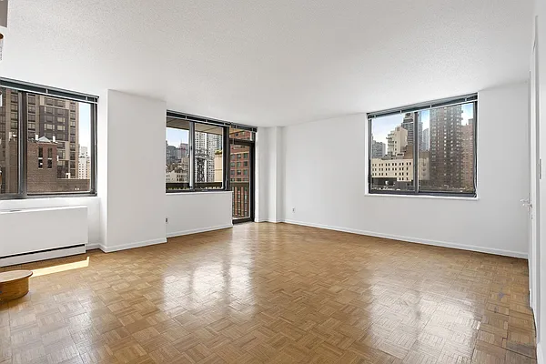 Sold by Compass | media 9