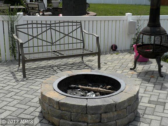 4th image of 110 Lurgan Ln