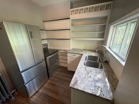 5th image of 710 Virginia Park St #1W