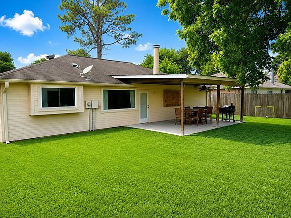 3rd image of 1010 Mayweather Ln