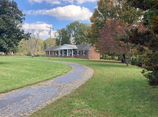 7000 Venable Rd, Kents Store, VA 23084