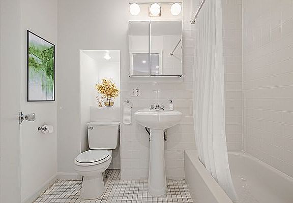4th image of 314 Mott St #2E