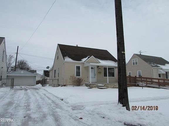 2nd image of 22431 Blackburn St