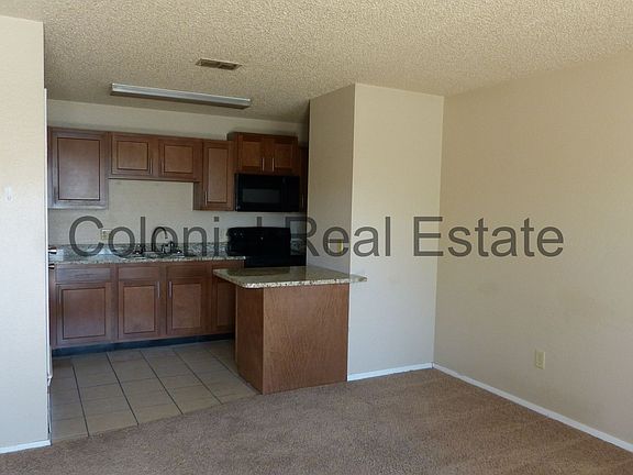 3rd image of 813 Laurelwood Dr APT 1E