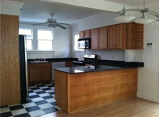 3rd image of 2625 Nashville Ave