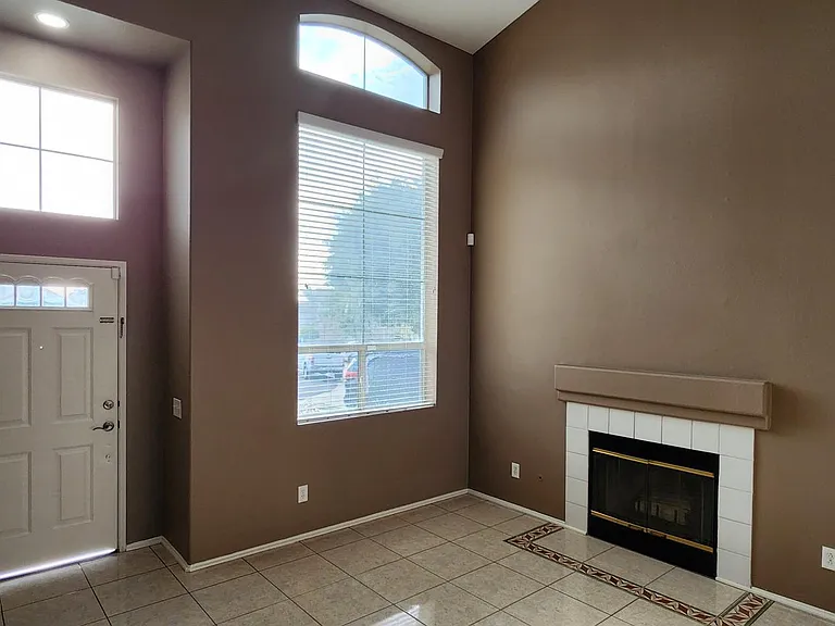 1251 Boca Raton Dr — Photo 2