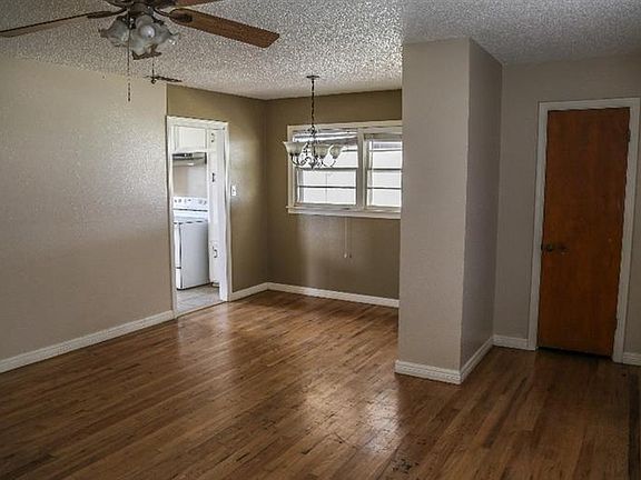 4203 45th Living B_06162015