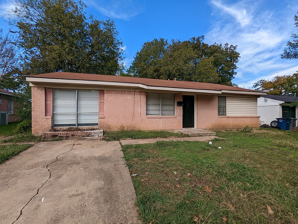 1st image of 3827 Black Oak Dr
