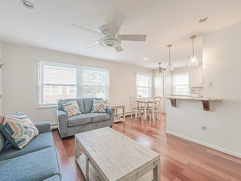 9506 Ventnor Ave #7 — Photo 8