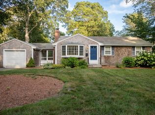 76 Longfellow Dr, Centerville, MA 02632