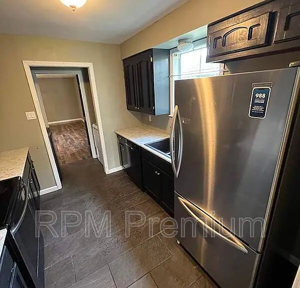 8725 Fairoaks St — Photo 13