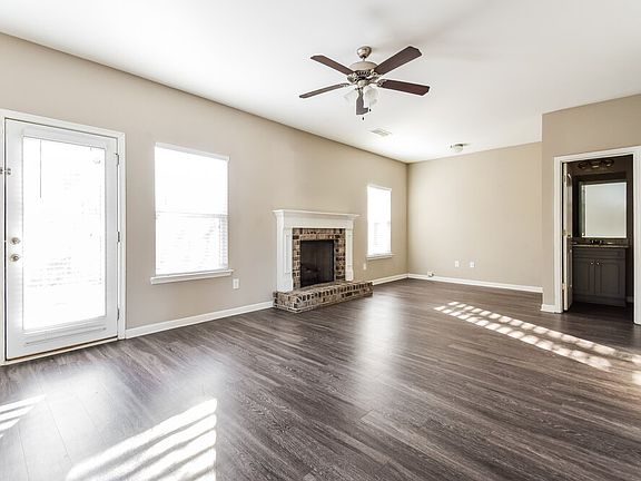 4th image of 104 Archer Ct