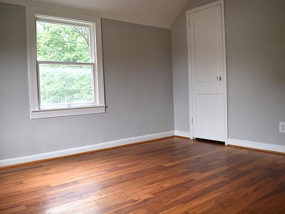 5th image of 46626 Midway Dr
