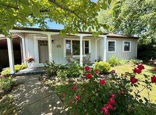 104 Duncan Dr, Huntington, WV 25705