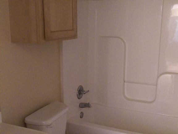 5th image of 1901 W Douglas St #3