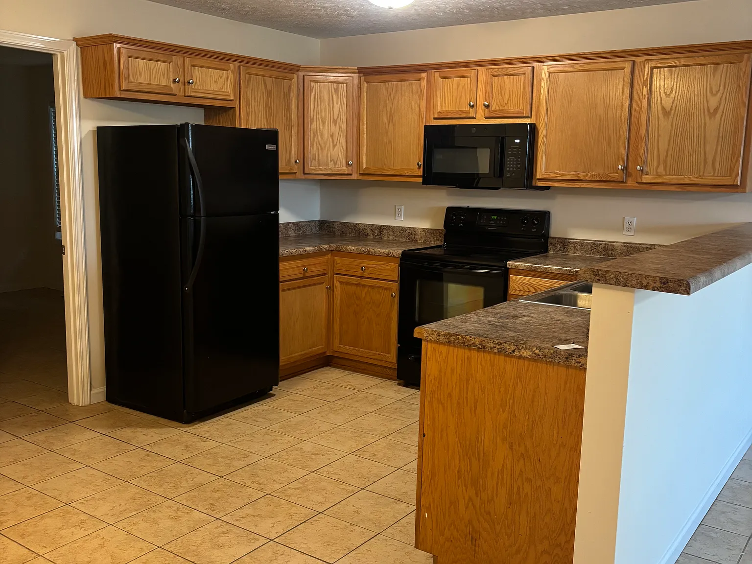 2 bed, 2.5 bath, 1250 sqft, $1,250 — Photo 2