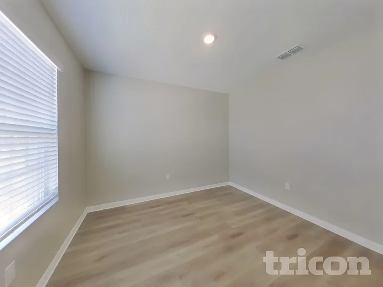 5994 Churchill Square Way — Photo 12