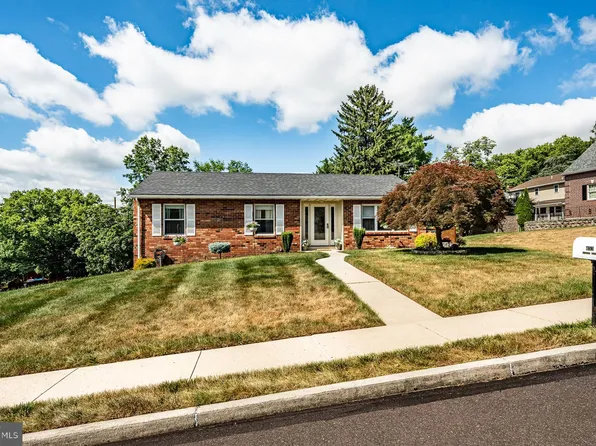 452 Burdan Dr, Pottstown, PA 19464