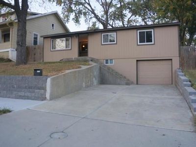 5230 E 28th St, Kansas City, MO, 64128