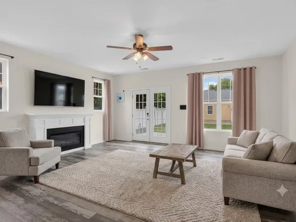 937 E Ocean View Ave, Norfolk, VA 23503