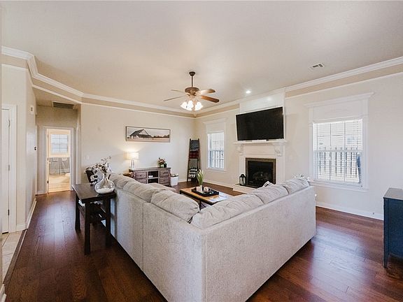 4th image of 11228 Bear Dr