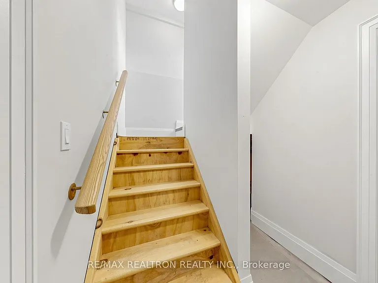 4 Braeburn St — Photo 42