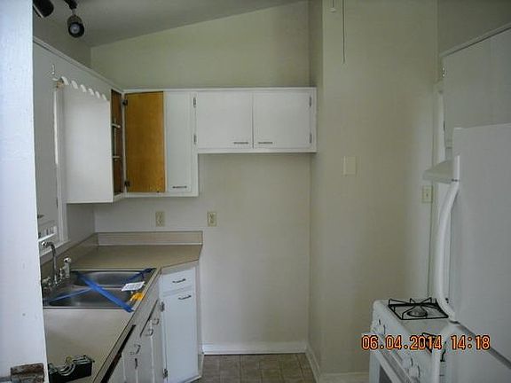 4th image of 1143 Delmar Dr