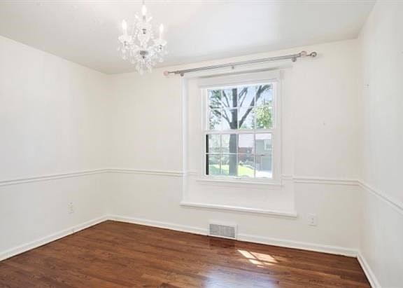 3rd image of 6508 W 101st Pl