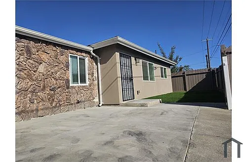 1000 101st Ave Photo 1