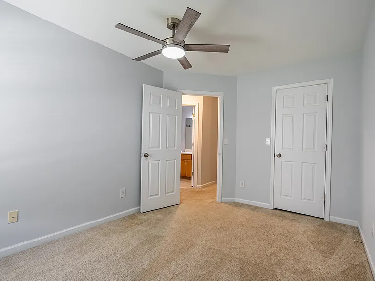 140 Galecrest Dr — Photo 17