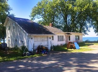 10689 Wilbur Rd, Dunkirk, NY 14048