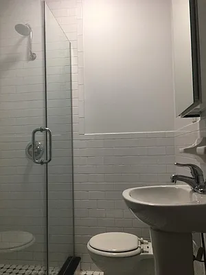 Rented by Blana LLC | media 17