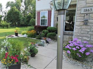 1863 Greton Dr, Monroe, MI 48162