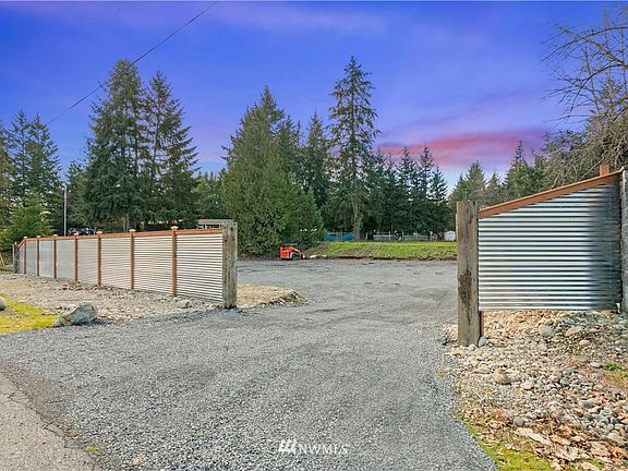 4th image of 3525 253rd Street Ct E