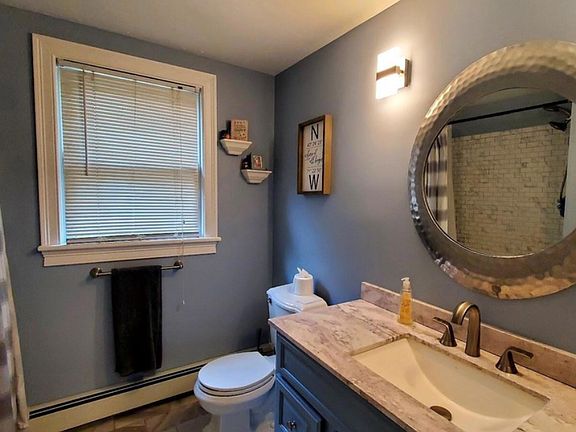 3rd image of 313 Regal Ct