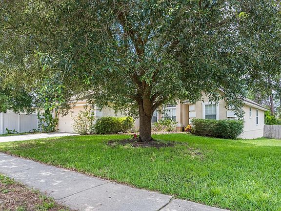 3rd image of 2866 Coachman Lakes Dr