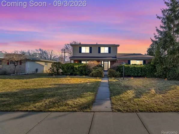 11406 Joslyn Dr, Sterling Heights, MI 48312