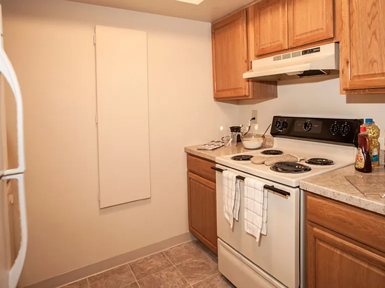 Avalon Woods Apartment Homes — Photo 11