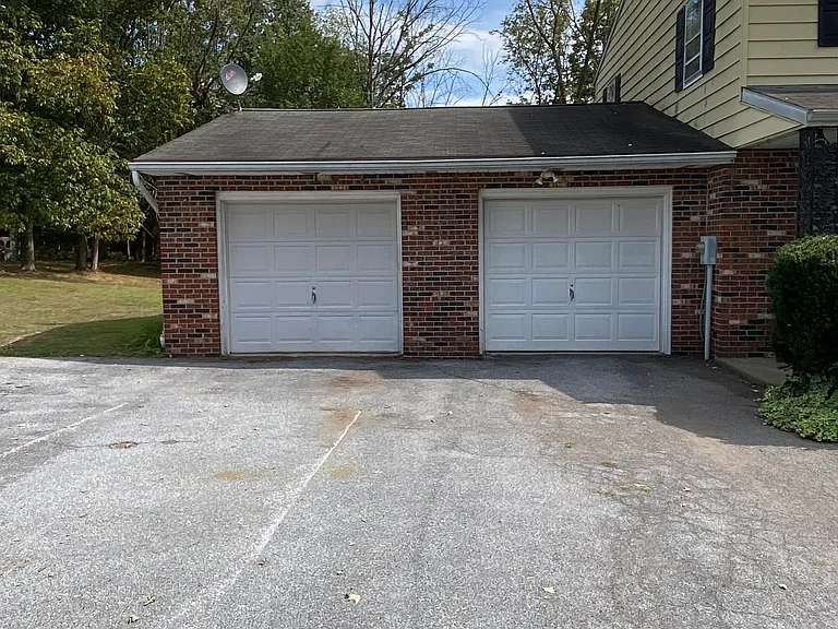325 Griffith Dr #327 — Photo 15