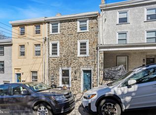 166 Grape St, Philadelphia, PA 19127