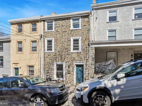 166 Grape St, Philadelphia, PA 19127