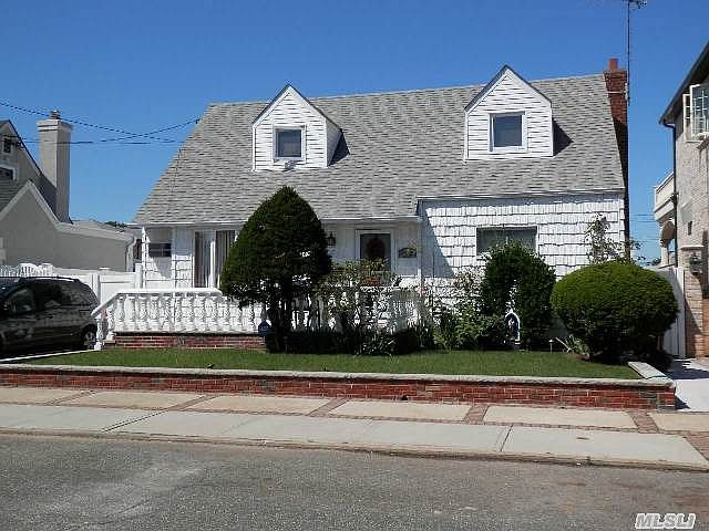 1st image of 15736 90th St