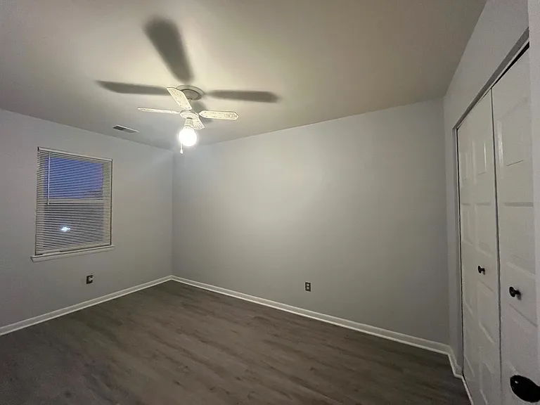 8 Appledowre Ct — Photo 11