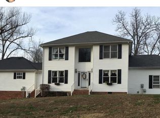 165 Oak Hill Dr, Levias, KY 42064