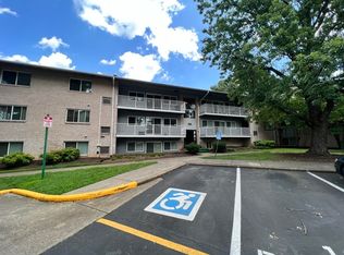 808 Brook Hill Rd, Richmond, VA 23227