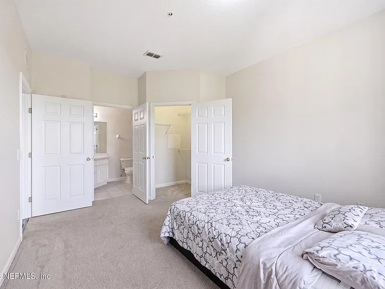 7801 Point Meadows Dr #1402 — Photo 9