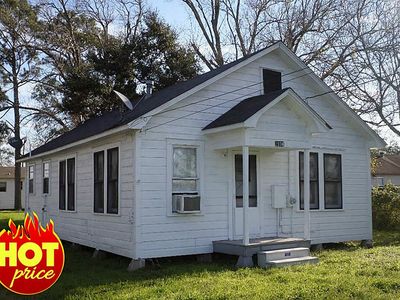 2106 N Mechanic St, El Campo, TX, 77437